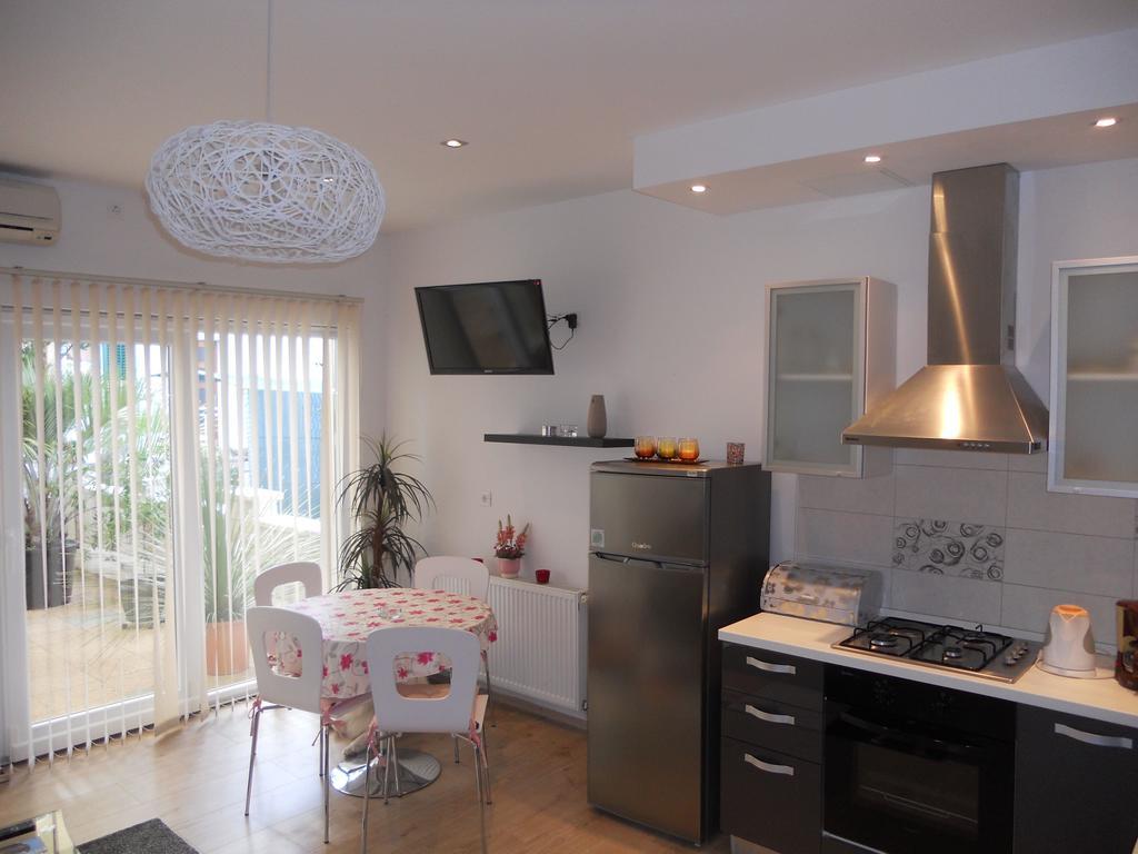 Apartment Teuta Zadar Quarto foto